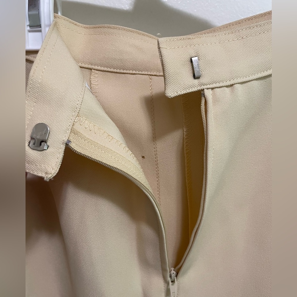 Vintage ((Bobbie Brooks)) fitted Cream Middi Skirt - Picture 7 of 7
